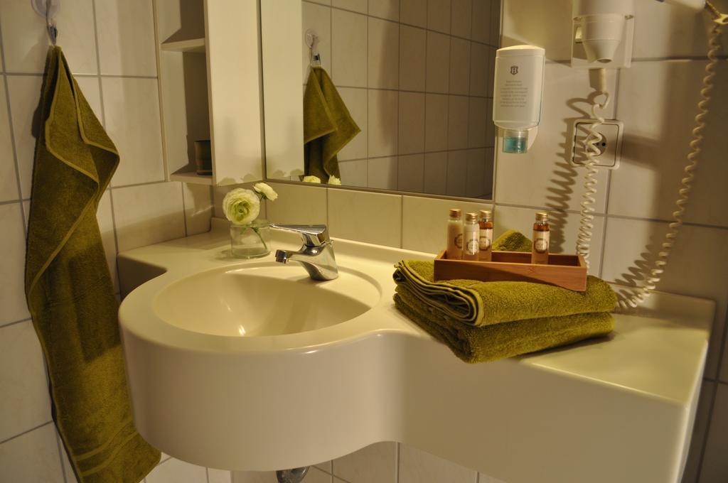 Landhotel Gillenfelder Hof 外观 照片